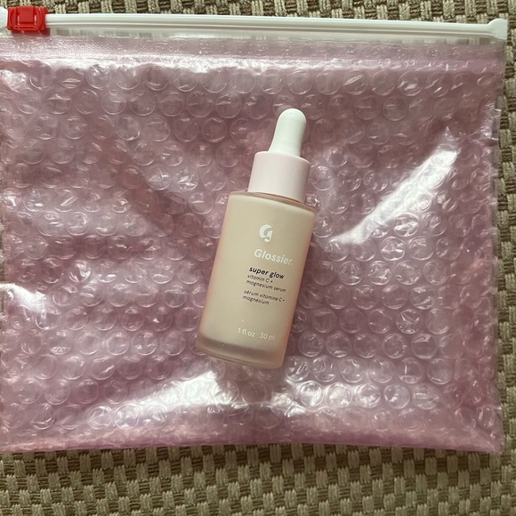 Glossier Skincare Glossier Super Glow Vitamin C Magnesium Serum